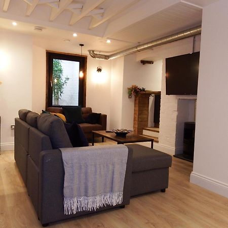 Newly Renovated Stunning Warehouse Apartment Bornemouth Extérieur photo