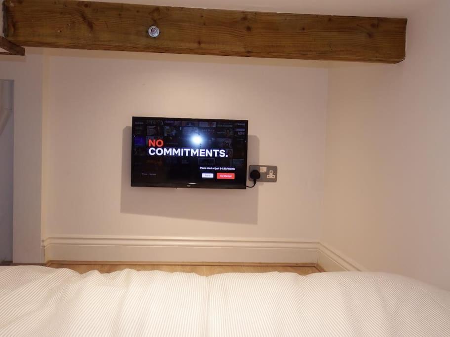 Newly Renovated Stunning Warehouse Apartment Bornemouth Extérieur photo