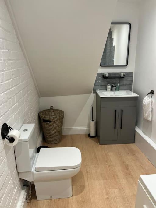Newly Renovated Stunning Warehouse Apartment Bornemouth Extérieur photo