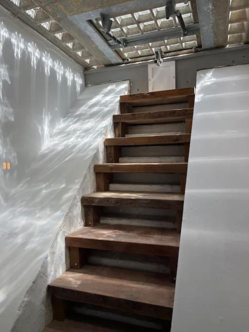 Newly Renovated Stunning Warehouse Apartment Bornemouth Extérieur photo