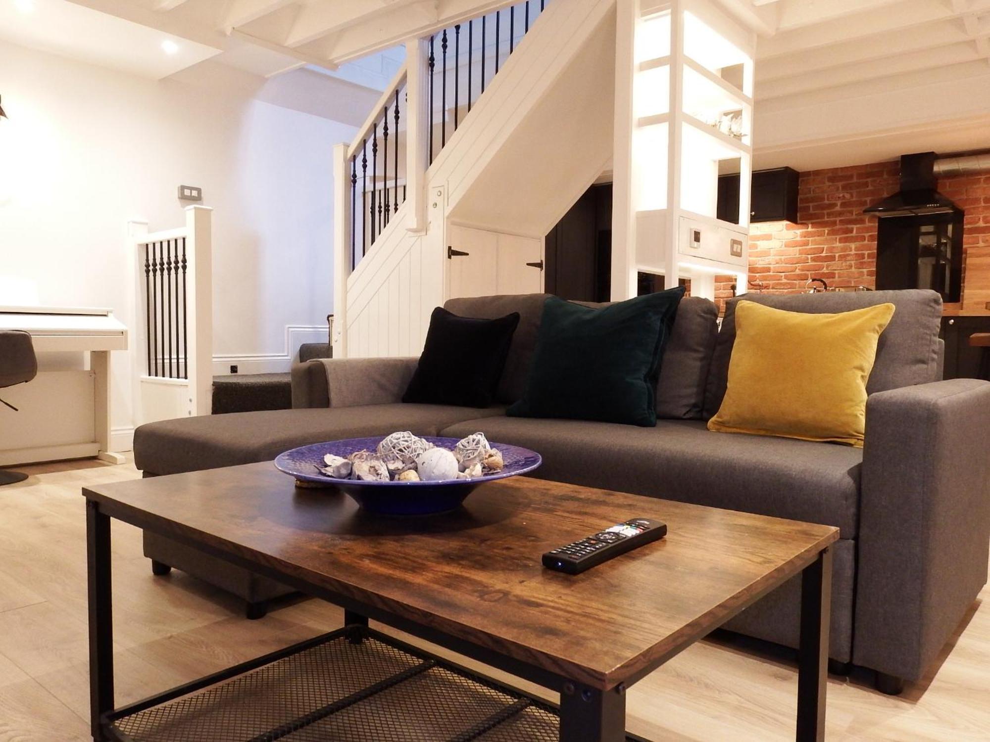 Newly Renovated Stunning Warehouse Apartment Bornemouth Extérieur photo